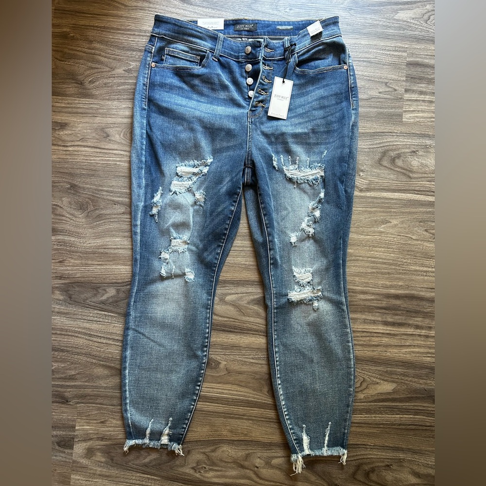Judy Blue: PLUS “In the Times” High-Waisted Denim
